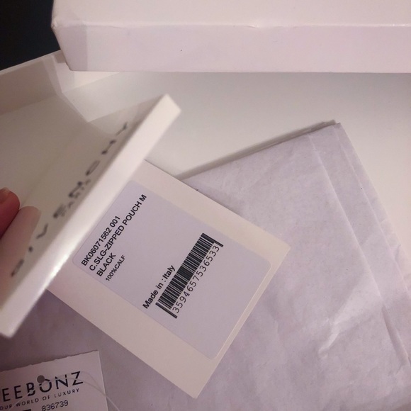 Givenchy Paris Logo Print Clutch - Picture 4 of 7